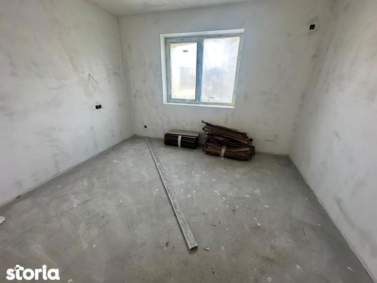 Casă cu 4 camere cu Teren 130 Mp în Central