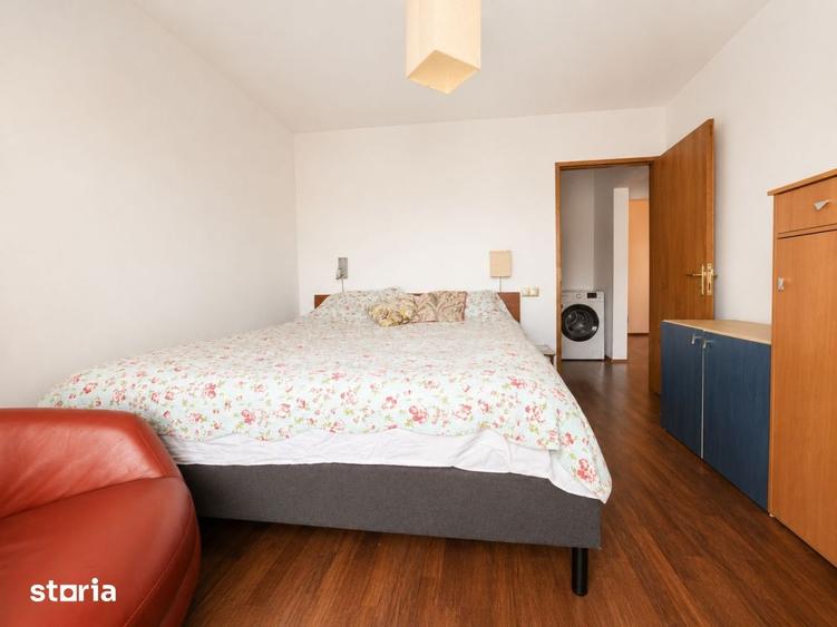 Apartament cu 4 camere, mobilat în Delfinariu