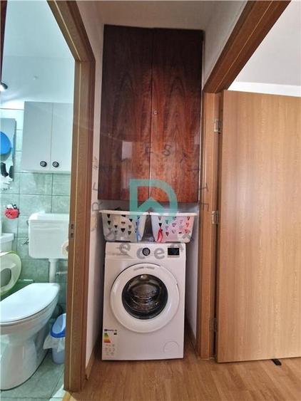 Apartament cu 2 camere semidecomandat în Tractorul