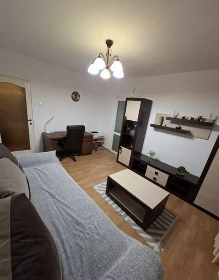 2 camere decomandate lângă Parcul Moghioroș | Renovat | Etaj 2/10 - 2