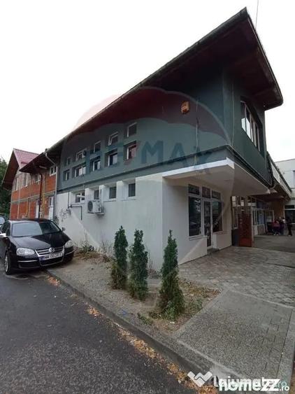 Spațiu comercial, de 100 mp, în Gării