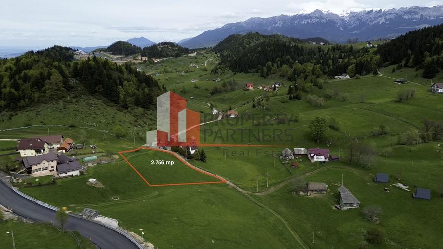 Teren Construcții intravilan de 2756 mp, în Fundata