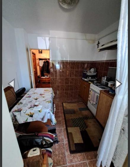 Apartament cu 3 camere decomandat în Obcini