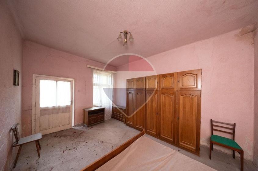 Casa cu potențial rar în Săcele: 2 corpuri și teren de 1.048 mp - 29