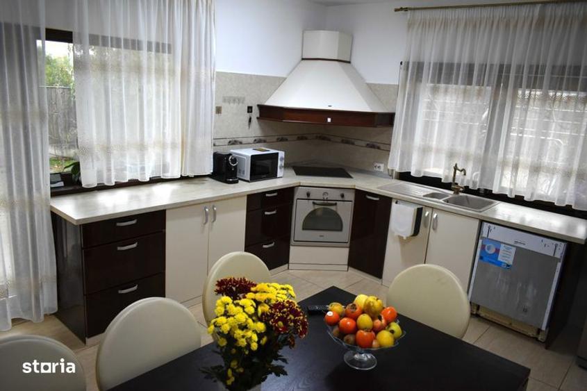 Casă cu 4 camere cu Teren 200 Mp în Costești