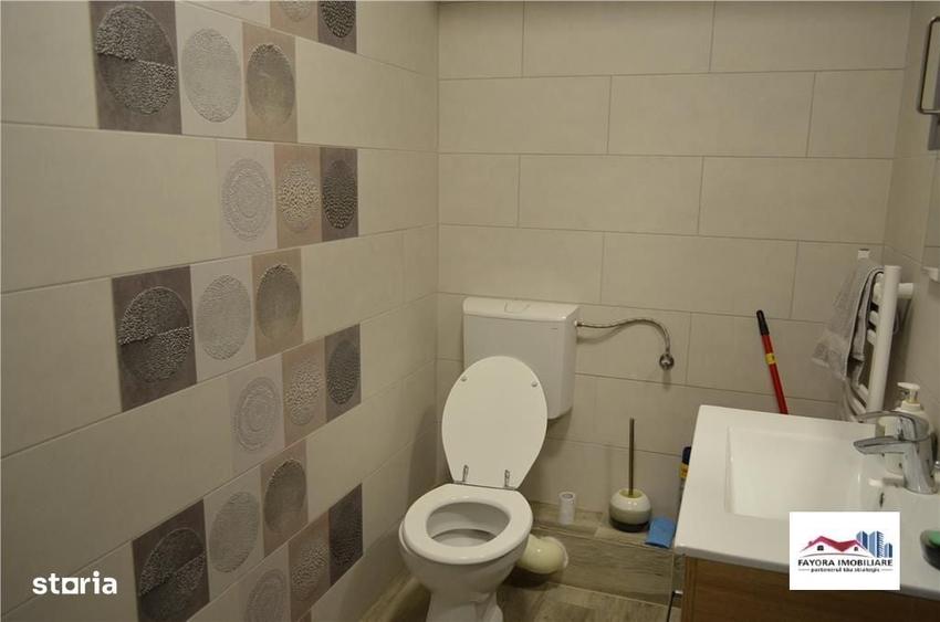 Apartament cu 3 camere decomandat în Tudor