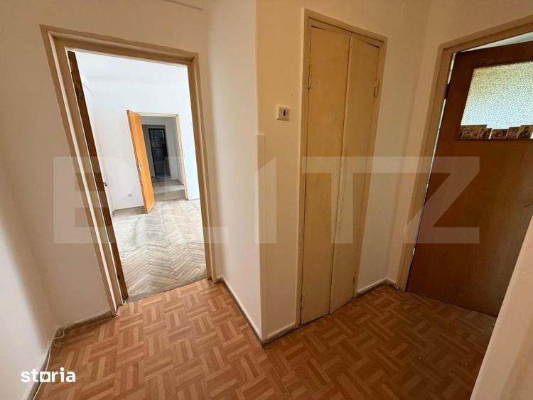 Apartament cu 3 camere semidecomandat în Nord