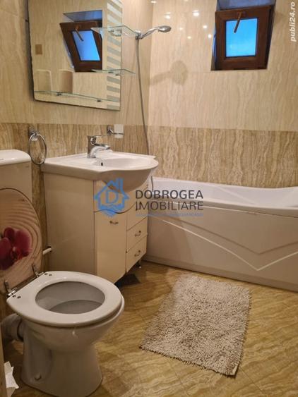 Apartament cu 3 camere decomandat în C5