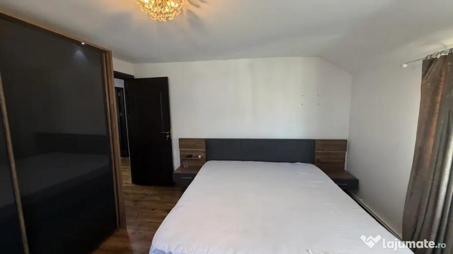 Casă cu 5 camere cu Teren 457 Mp în Ciorogârla