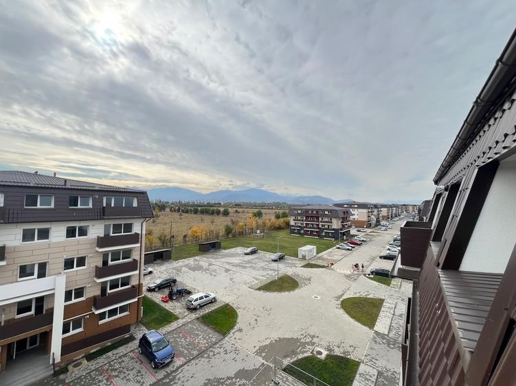 Apartament cu 2 camere semidecomandat în Sânpetru