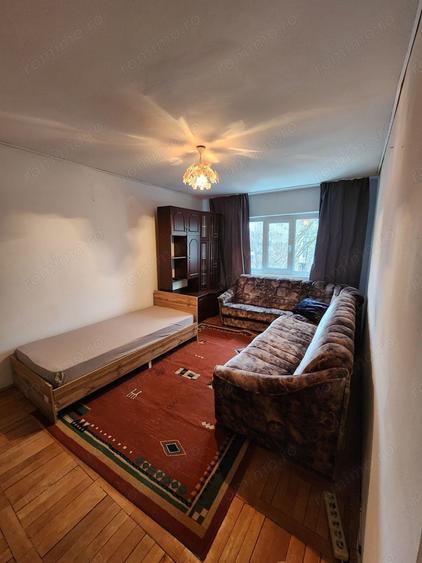 Apartament cu 2 camere decomandat în Aradului