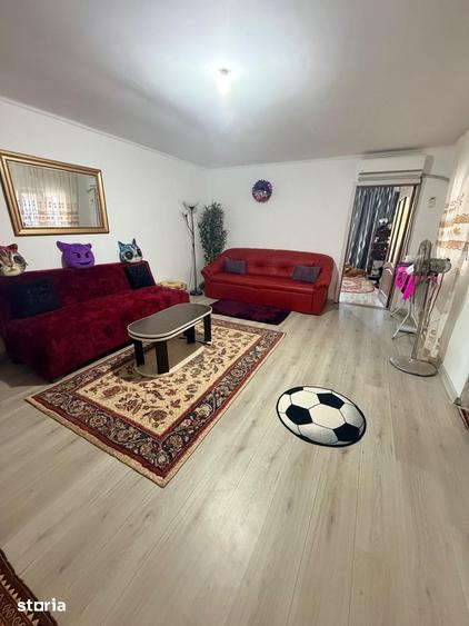 Casă cu 3 camere cu Teren 632 Mp în Țintești