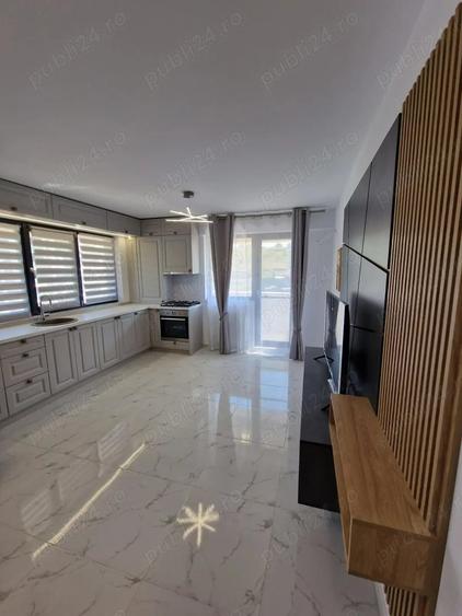 Apartament cu 3 camere decomandat în Tomești