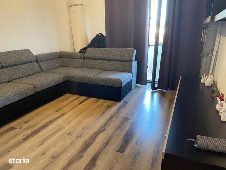 inchiriez apartament cu 2 camere + living - 5