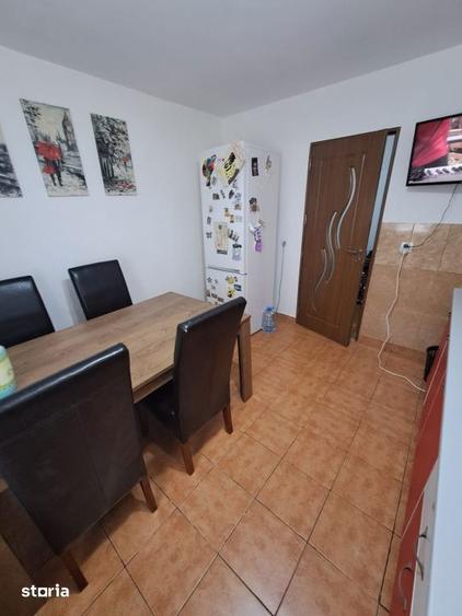 Apartament cu 2 camere în Craiovița Nouă
