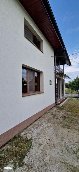 Casă cu 6 camere cu Teren 2601 Mp în Central