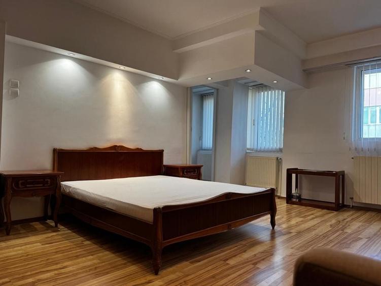 Garsonieră decomandată în Basarab