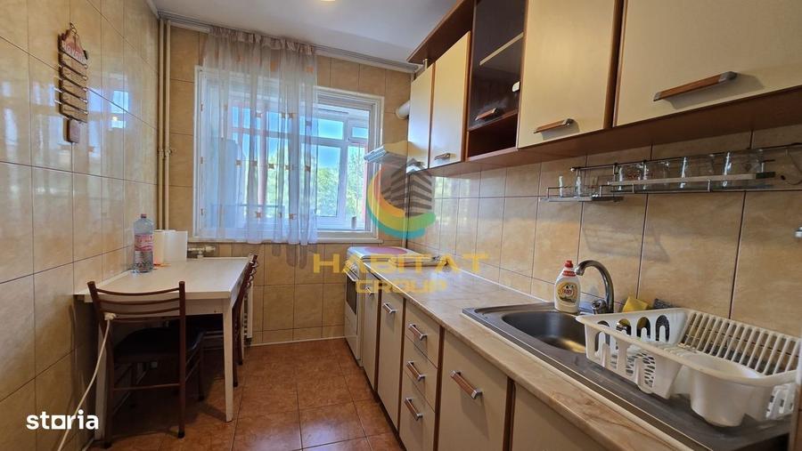 Apartament cu 3 camere decomandat în Alexandru Obregia