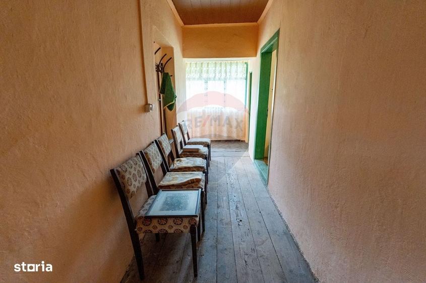 Casă cu 4 camere în Central