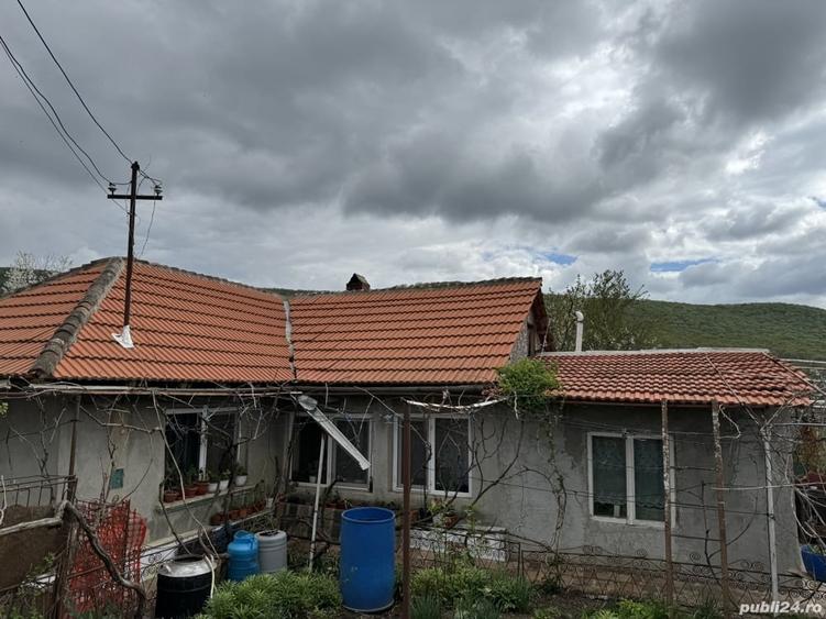 Casă cu 3 camere în Babadag
