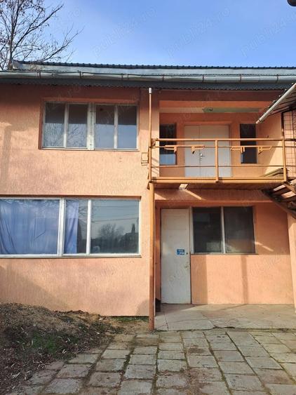 Spațiu comercial, de 180 mp, în Central
