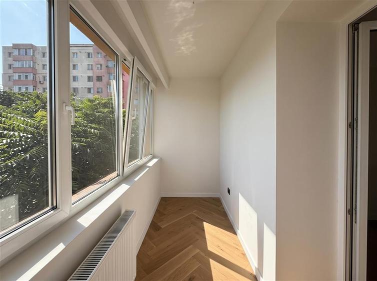 Apartament cu 2 camere semidecomandat, mobilat în Ultracentral