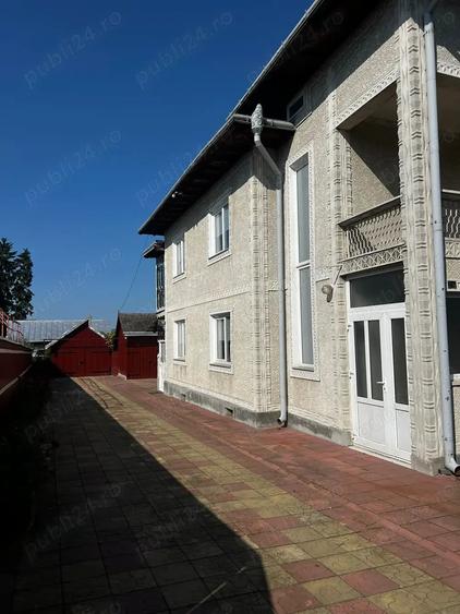 Casă cu 6 camere cu Teren 932 Mp în Fălticeni