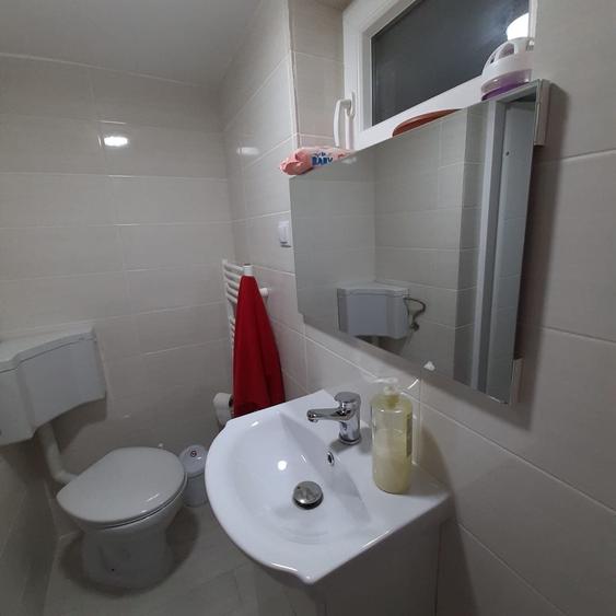 Vand casa cu demisol , parter , mansarda in Dambul Rotund - 1