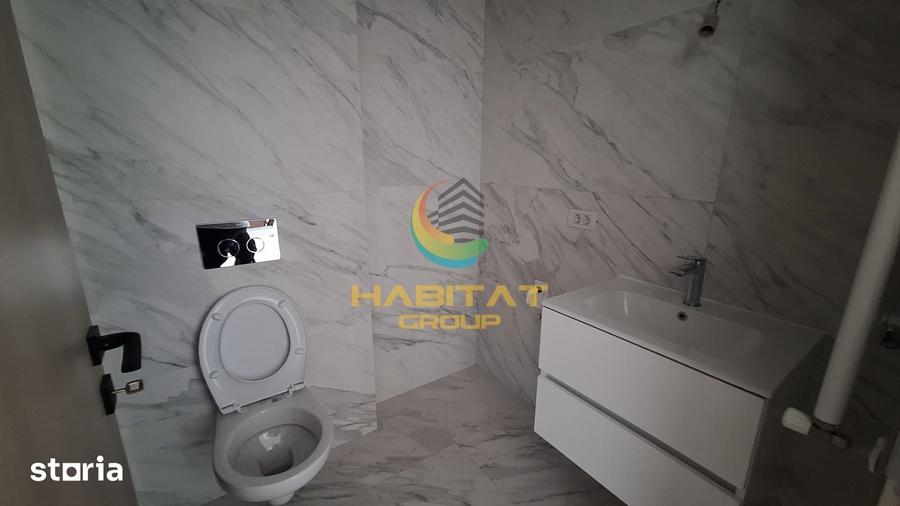 Apartament cu 3 camere semidecomandat în Berceni