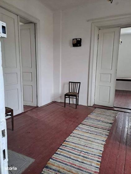 Apartament cu 4 camere în Central