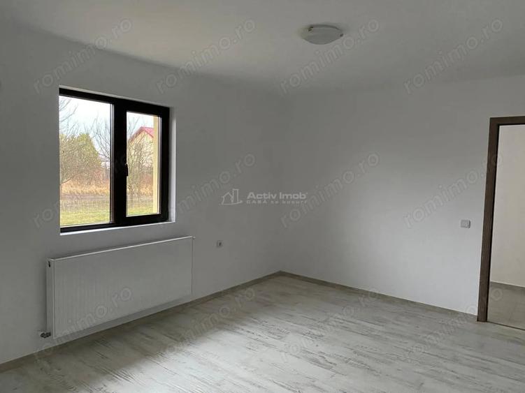 Casă cu 3 camere cu Teren 800 Mp în Central