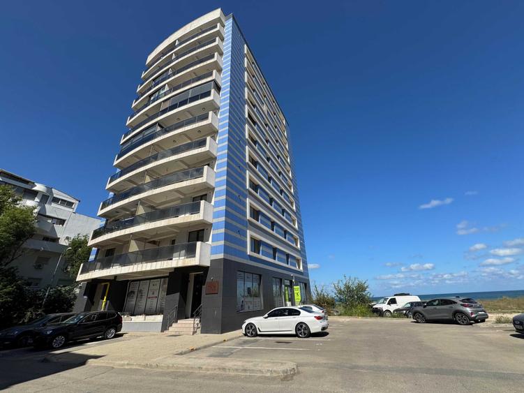 Apartament cu 2 camere semidecomandat, mobilat în Faleza Nord