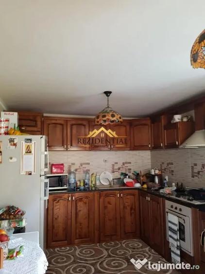 Casă cu 5 camere cu Teren 733 Mp în Central