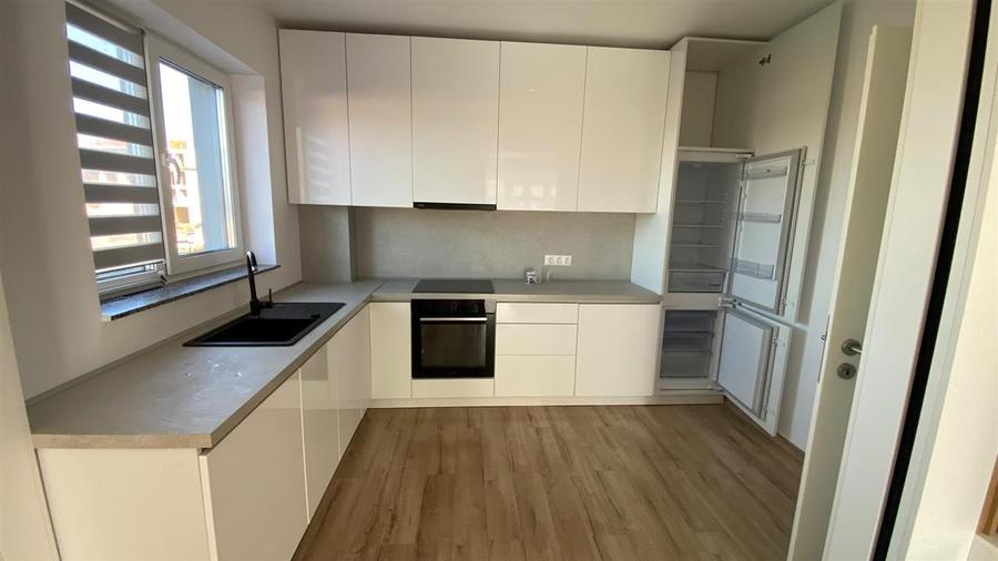 Apartament cu 2 camere decomandat, mobilat în Avantgarden