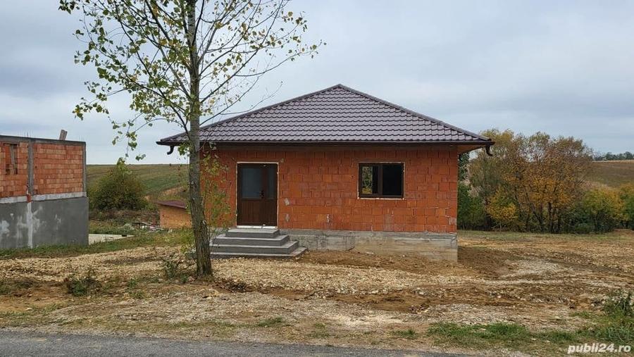 Casă cu 4 camere în Bicăcel