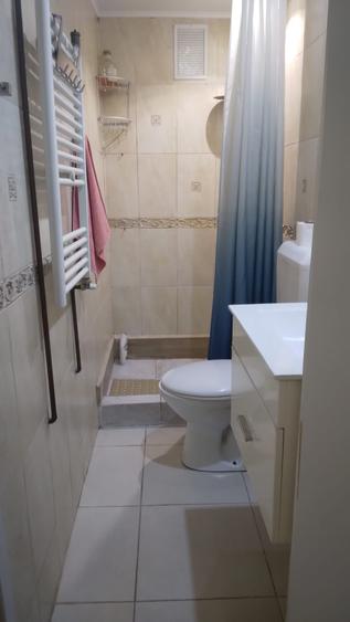 Apartament cu 3 camere decomandat, mobilat în Vitan Mall