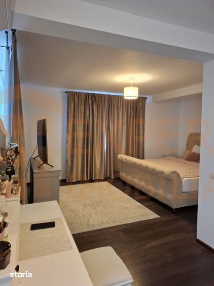 Casă cu 5 camere cu Teren 281 Mp în Valu lui Traian