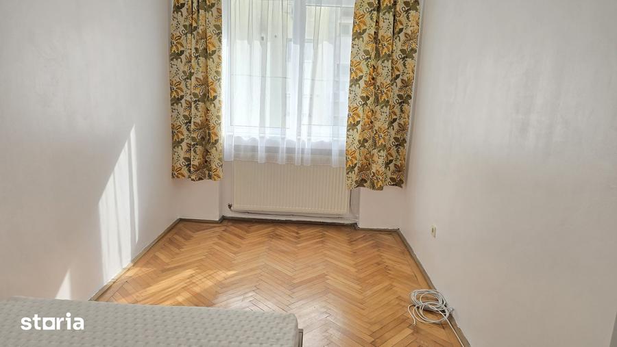 Apartament cu 3 camere în Central