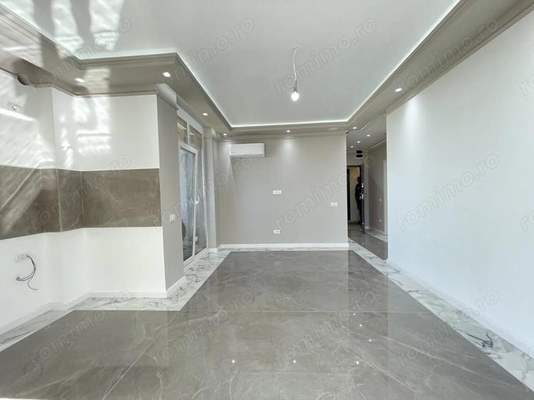 Apartament cu 3 camere decomandat în Torontalului