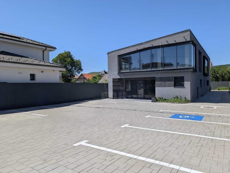 Spațiu comercial, de 162 mp, în Florești