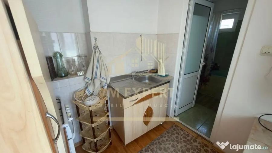 Casă cu 6 camere cu Teren 456 Mp în Ultracentral
