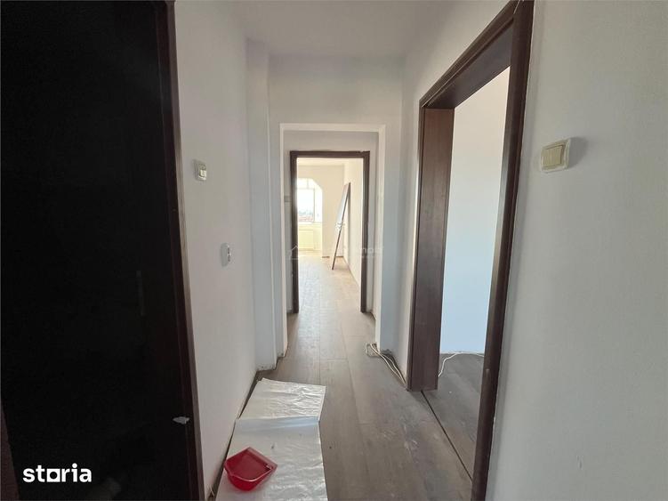 Apartament cu 3 camere semidecomandat în Ultracentral