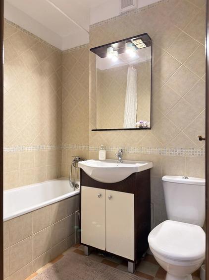 Apartament cu 3 camere decomandat în Circumvalațiunii