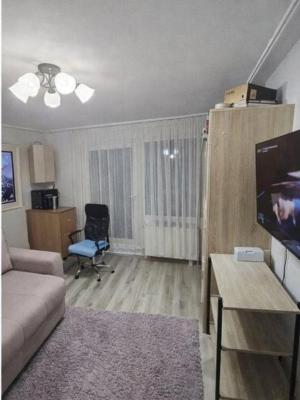 Apartament cu 2 camere decomandat, mobilat în Uzina 2