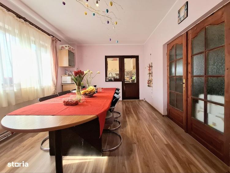 Casă cu 4 camere în Cornetu