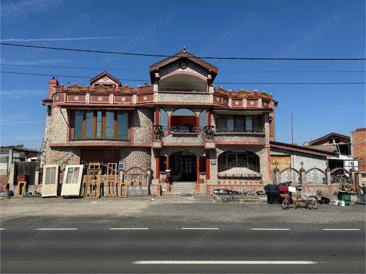 Casă cu 6 camere cu Teren 1768 Mp în Becicherecu Mic