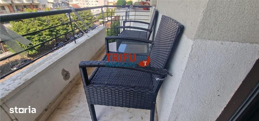 Apartament cu 3 camere decomandat în Cetate