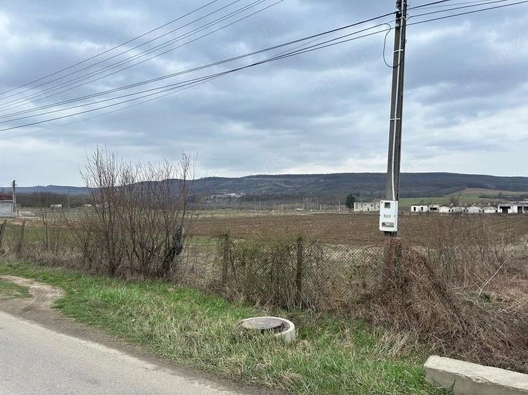 Teren de 660 mp, în Plavia
