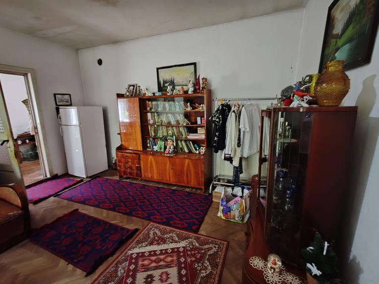 Casă cu 6 camere cu Canalizare în Bartolomeu