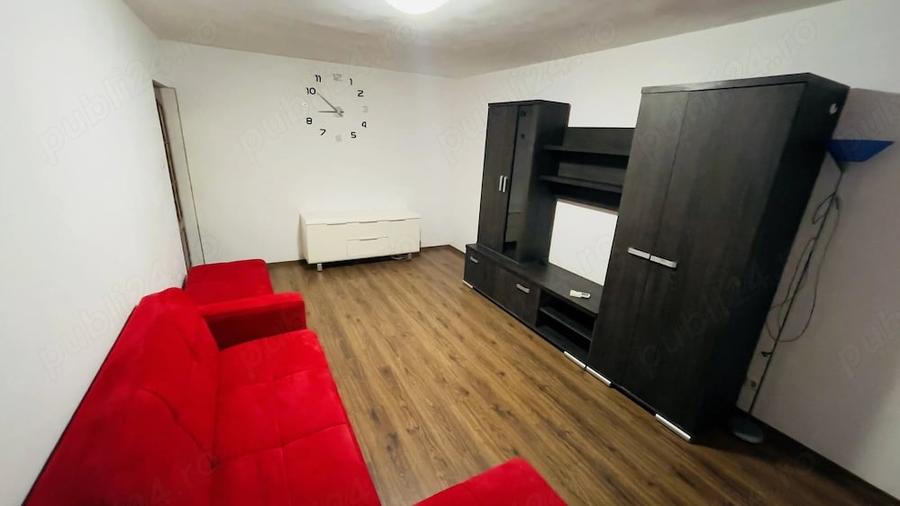 Apartament cu 3 camere decomandat în Soarelui